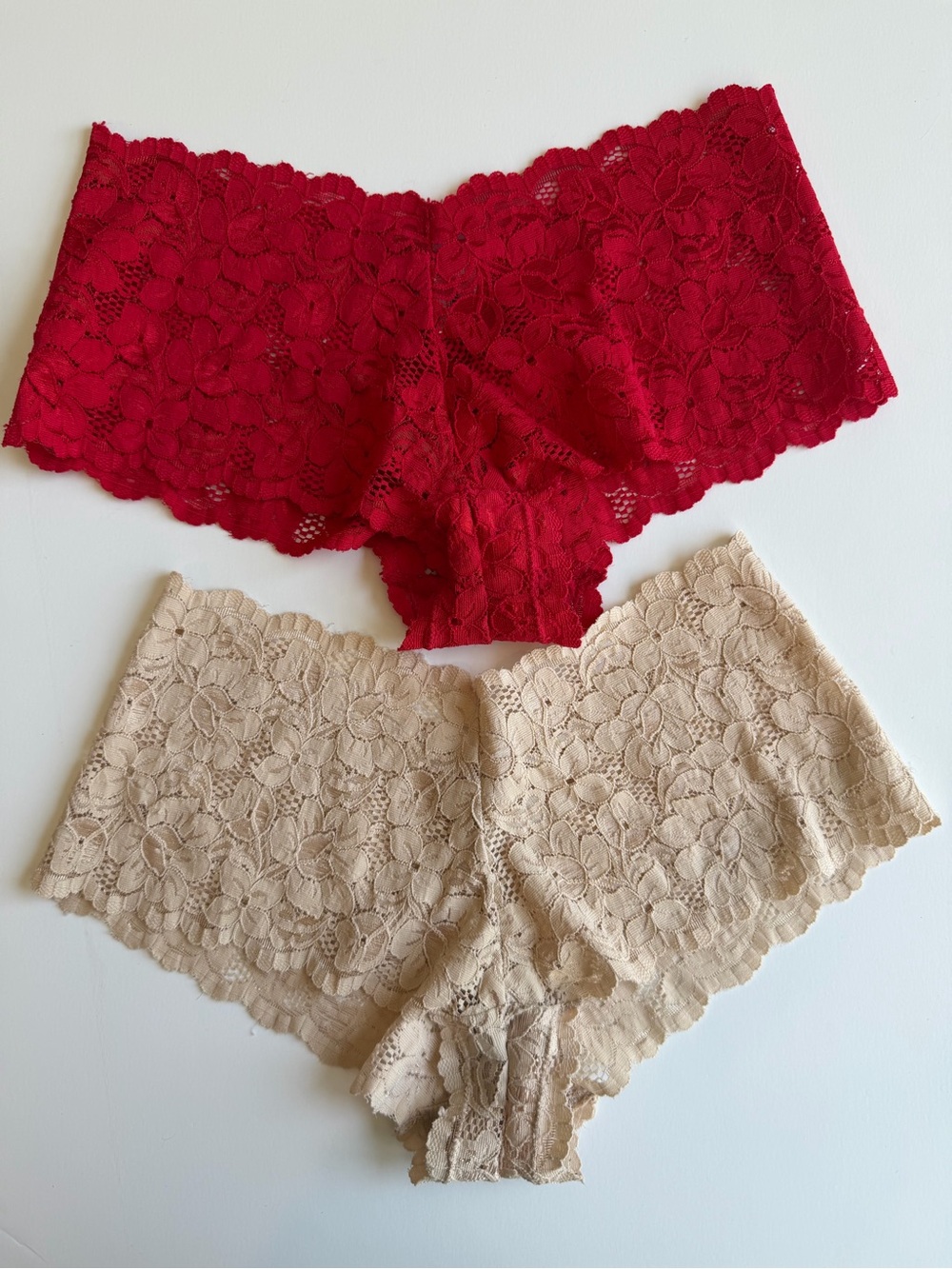 Frederick's of Hollywood Lace Boyshorts in Red & Beige